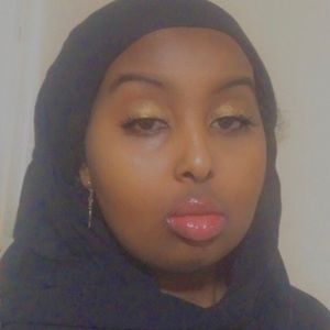 Meet your Posher, Anab